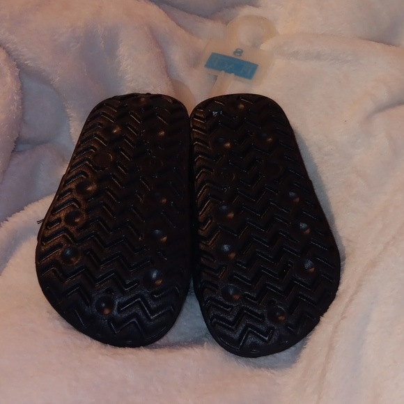 The Children's Place Mini Boss Sandals in toddlers 8 red, white & blue - Picture 4 of 5